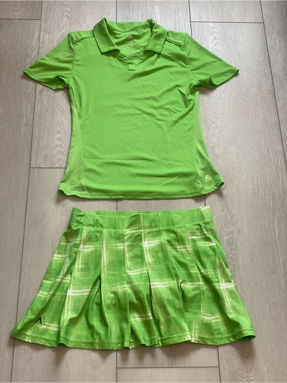 Antigua Lime Green Women's Golf Polo and Plaid Skort Set